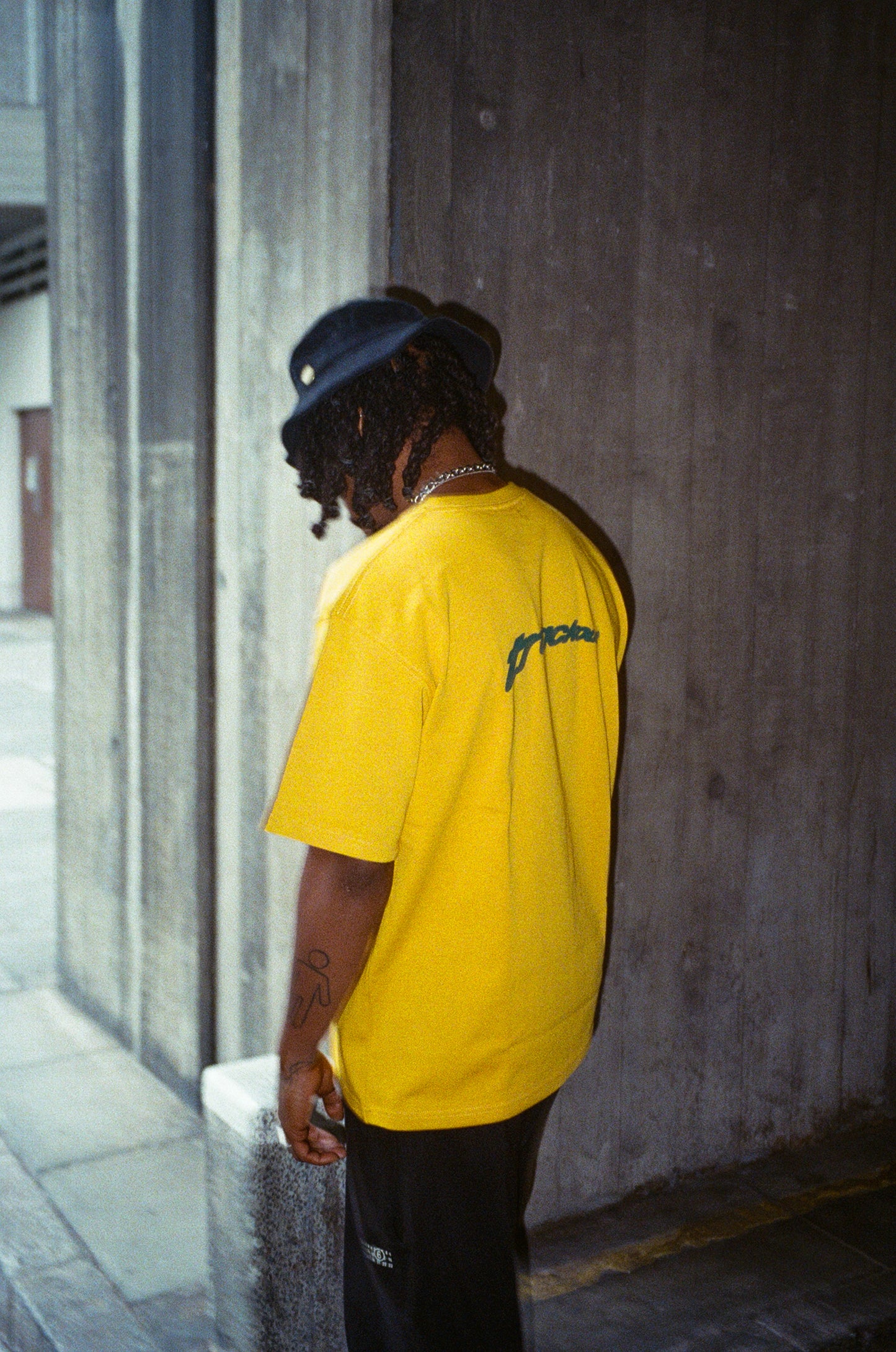 Puff Print Arch Logo T-shirt - Ginkgo Yellow